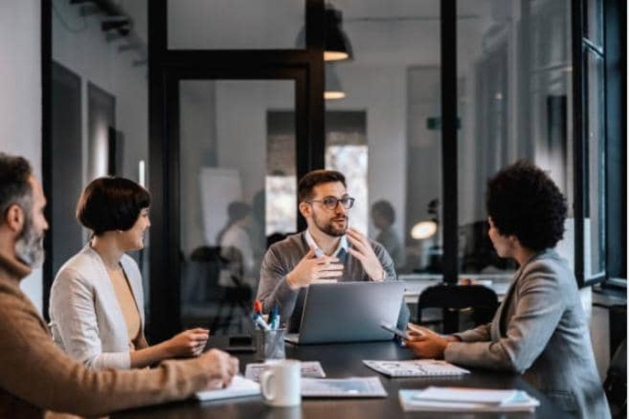 Travailler chez Nuzillspex Advisors Ltd : un aperçu d&rsquo;un environnement innovant